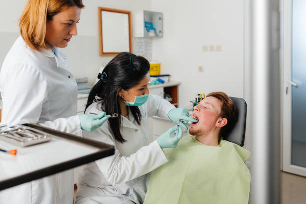 Best Emergency Tooth Extraction in Lake Royale, NC